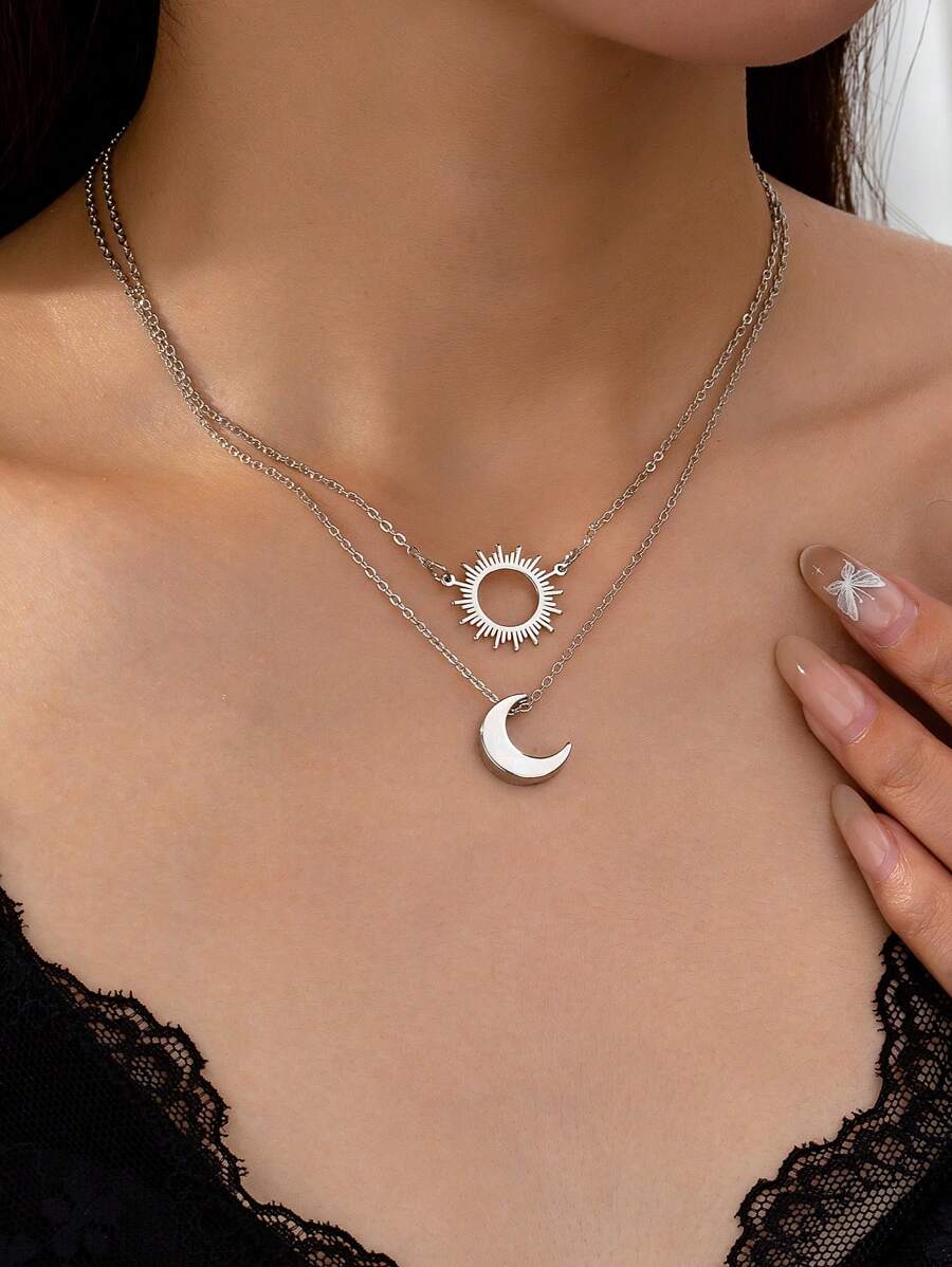 2pcs Luxury Sun And Moon Necklace Set