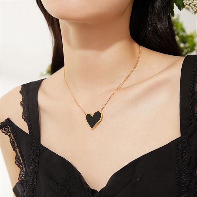 Beautiful Spades Love Necklace Summer Fashion Clavicle Chain Creative Shaped Love Necklace Necklaces for Women