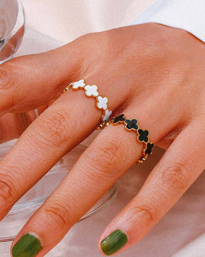 Clover Band Ring