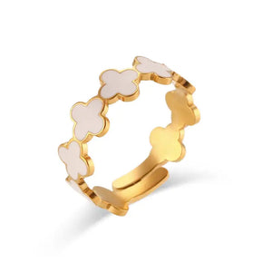 Clover Band Ring